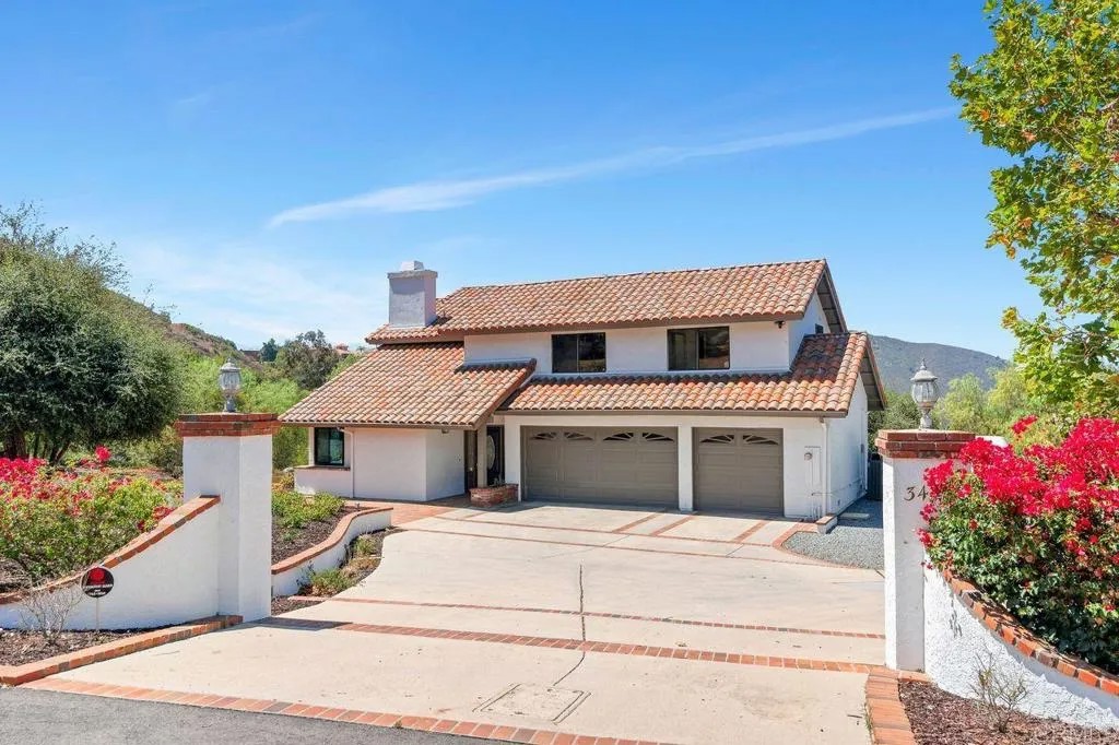 3453 Via Loma Vista