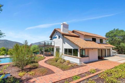 3453 Via Loma Vista Escondido CA 92029