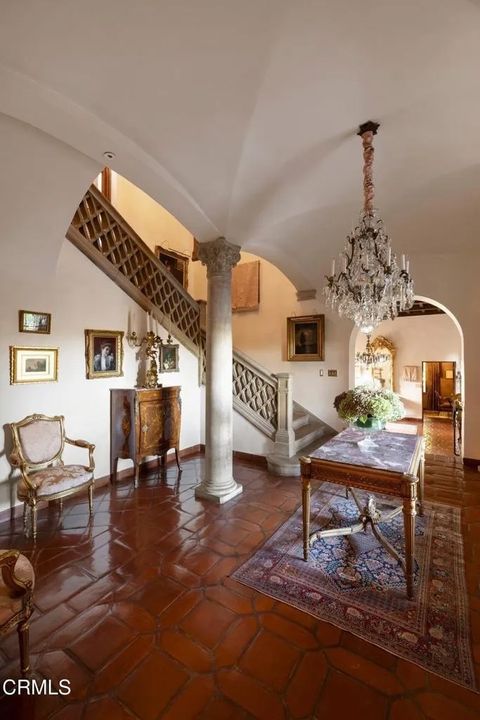 Tiny photo for 262 S San Rafael Avenue, Pasadena, CA 91105 (MLS # P1-24790)