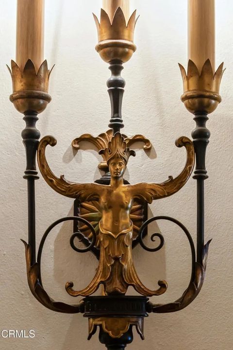 Tiny photo for 262 S San Rafael Avenue, Pasadena, CA 91105 (MLS # P1-24790)