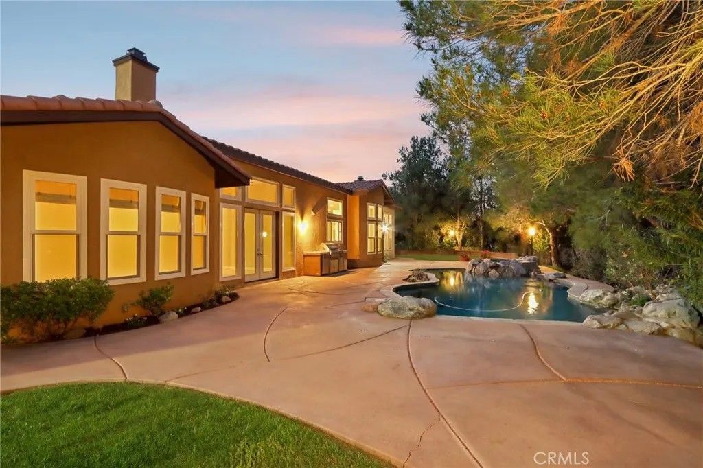 Photo of 24966 Tyler Place, Murrieta, CA 92562 (MLS # SW26063876)