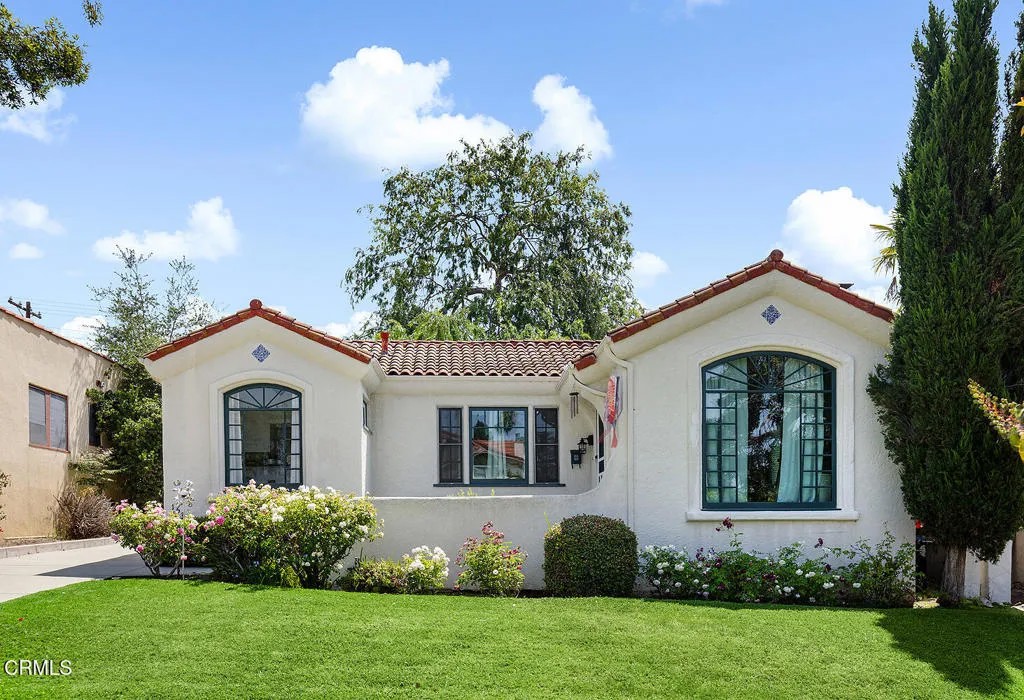 1532 Ridgeway Drive