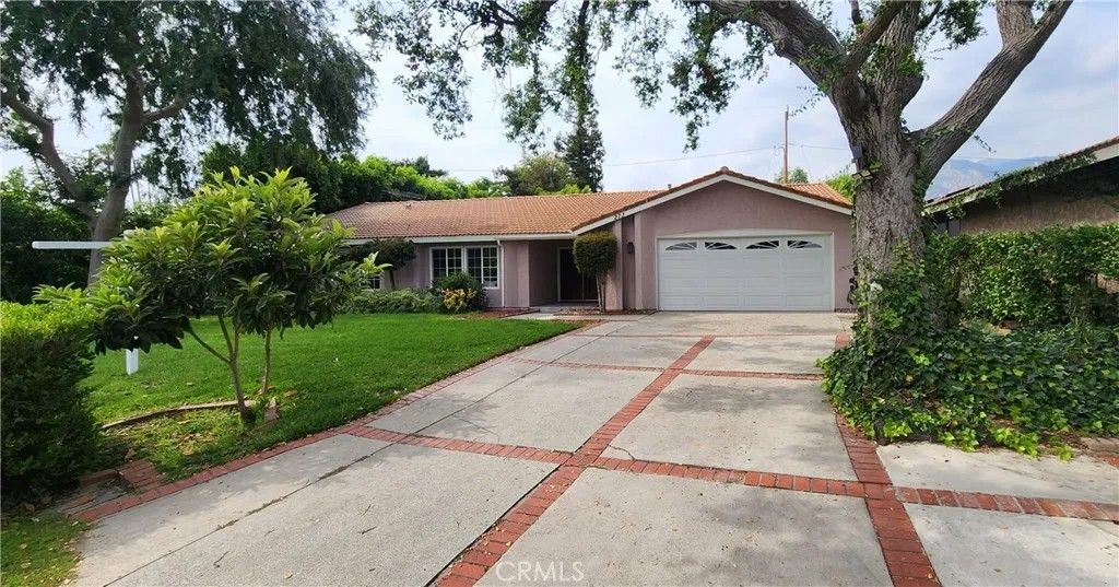 Photo of 273 Oakhurst Lane, Arcadia, CA 91007 (MLS # WS26077182)