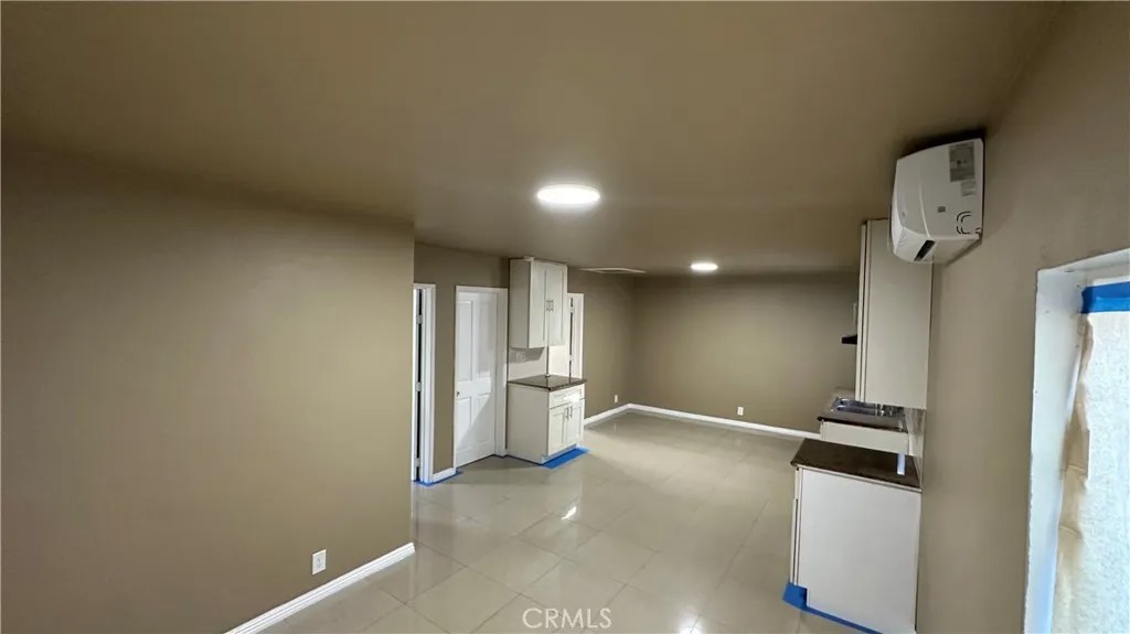 802 E 111th