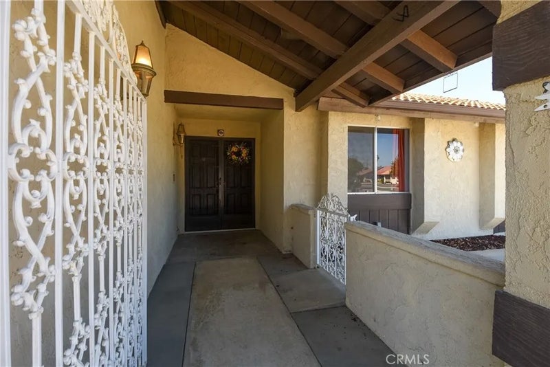 2115 Flame Tree