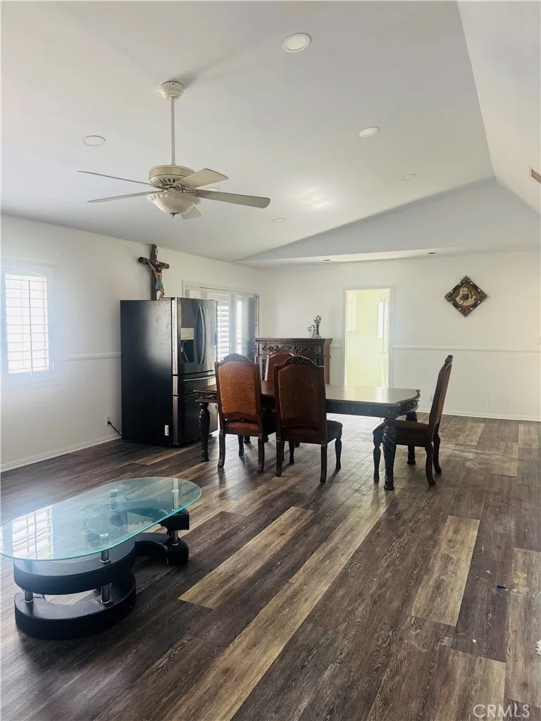 2614 Manhattan Beach