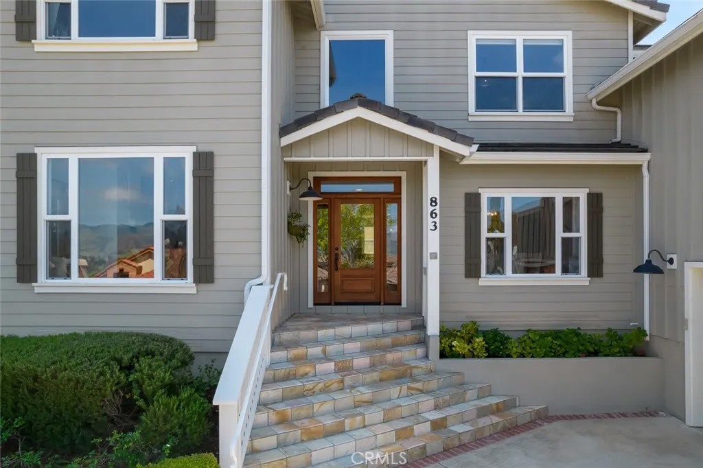 863 Greystone Place