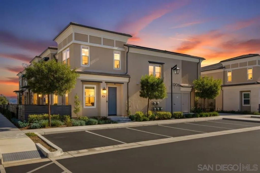 Photo of 1206 Sunrise View #102, San Marcos, CA 92078 (MLS # 2600046)