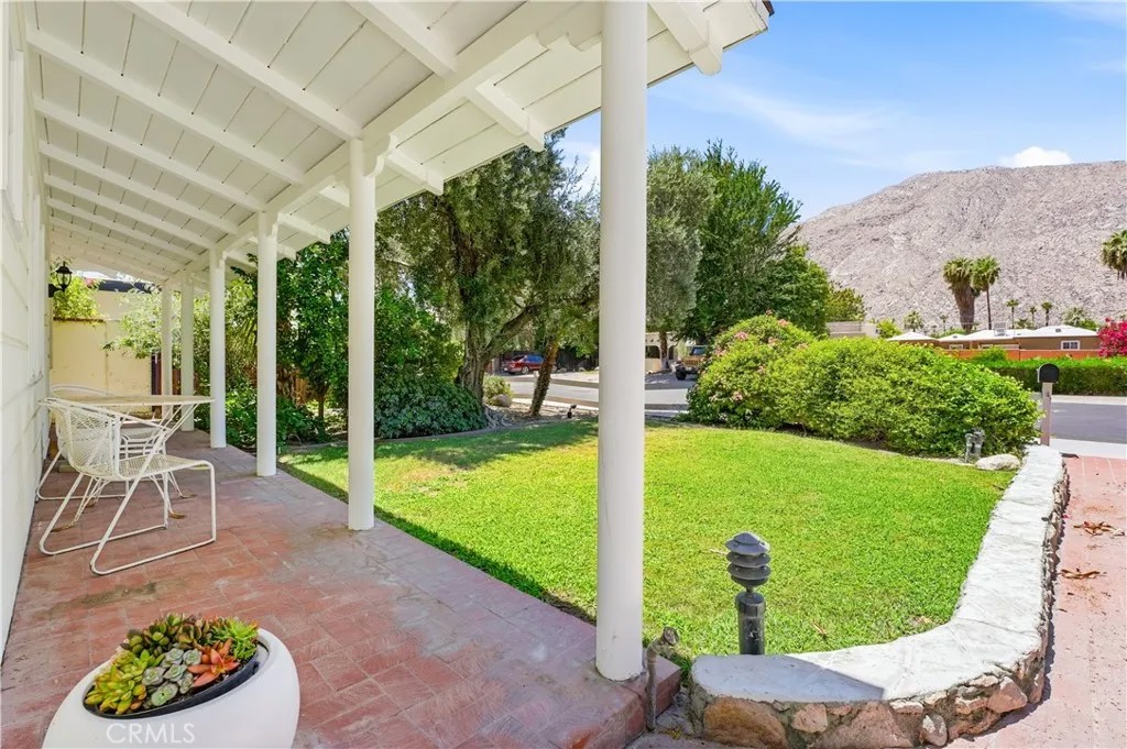 526 S Calle Palo Fierro