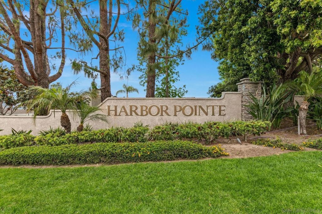 Photo of 802 Spindrift Ln, Carlsbad, CA 92011 (MLS # 250026967)