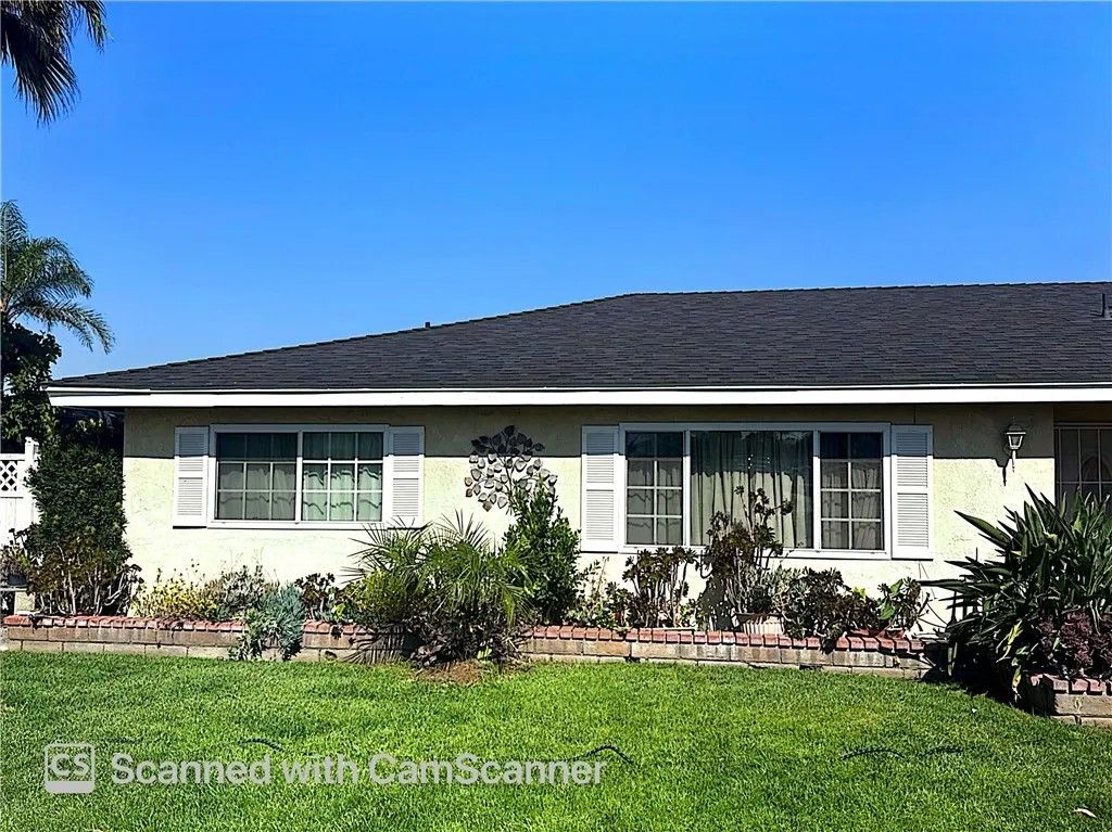 Photo of 16340 Fontlee Ln, Fontana, CA 92335 (MLS # PW26080517)