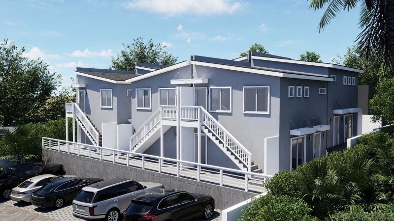 4637 Del Mar