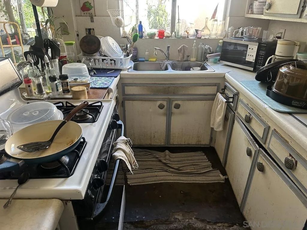 Photo of 526 Genter Street, La Jolla, CA 92037 (MLS # 260007949)