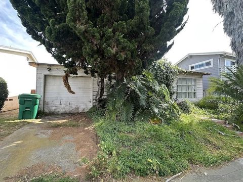 526 Genter Street La Jolla CA 92037