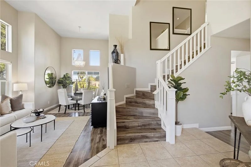 33 Coppercrest