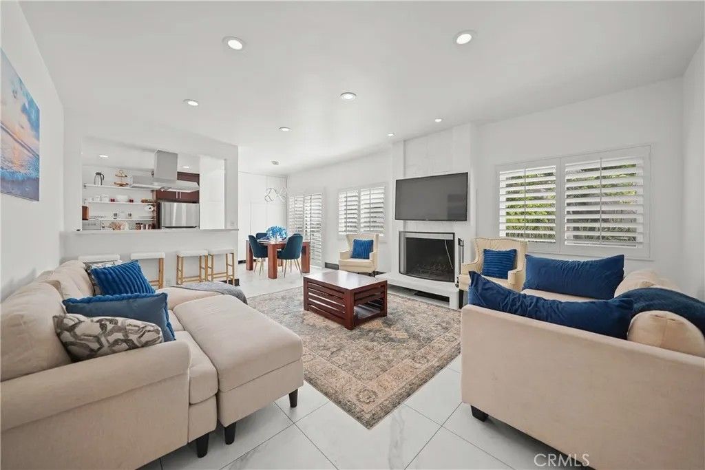 Photo of 22626 Pacific Coast Hwy, Malibu, CA 90265 (MLS # CV26012607)