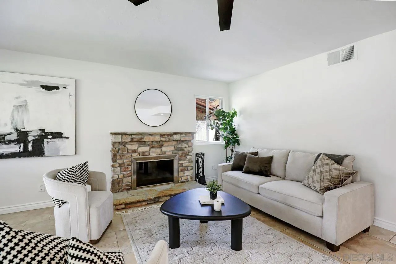 12709 Treeridge Ter