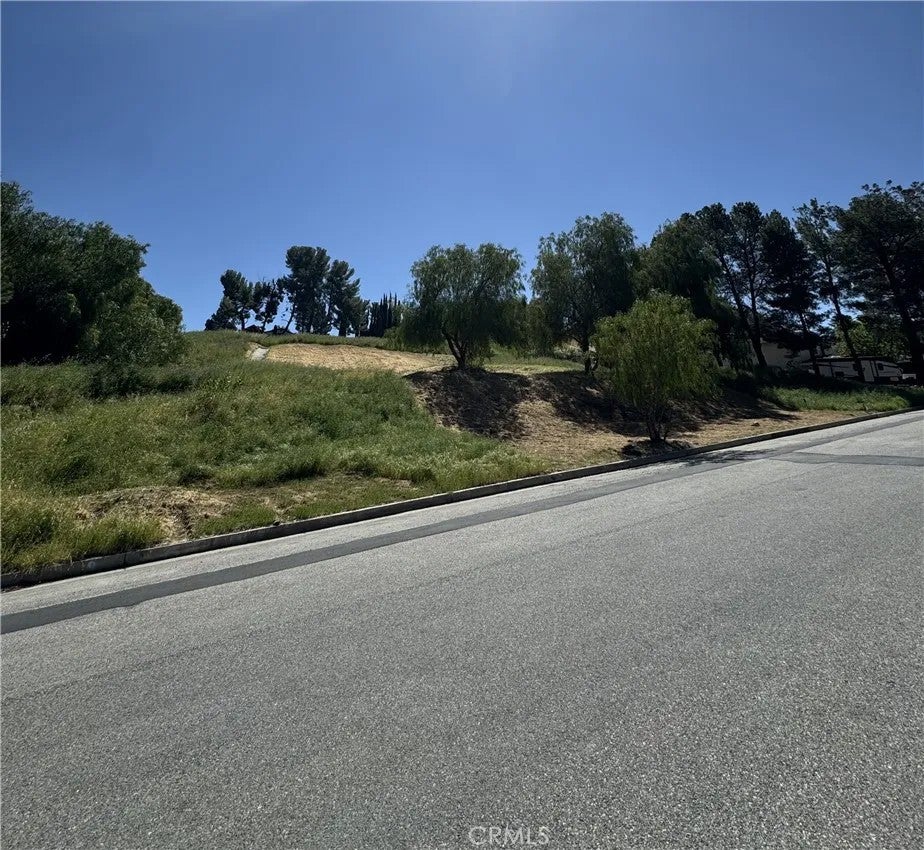 Photo of 19226 Abdale St, Newhall, CA 91321 (MLS # SR26123684)