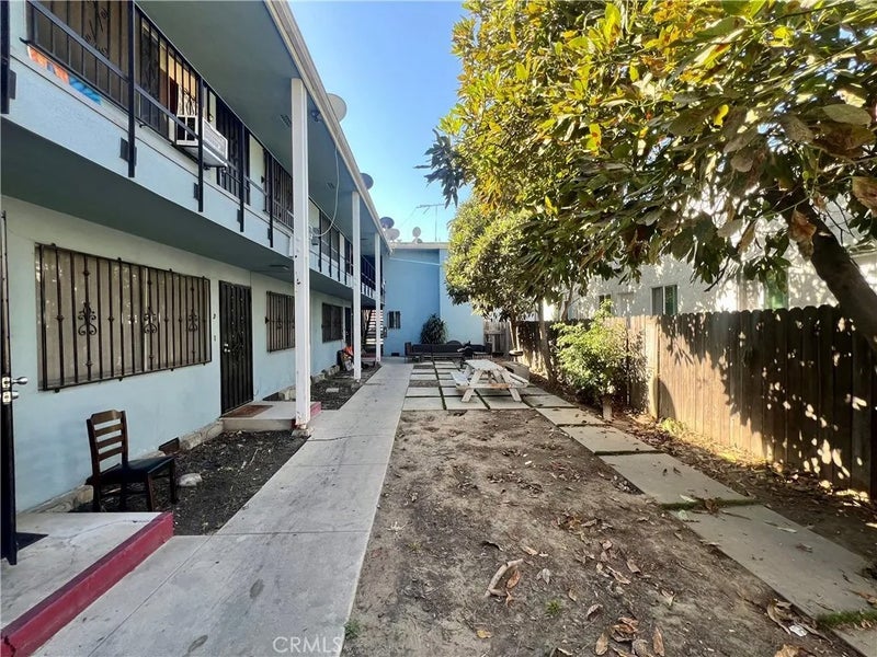 723 E 6th