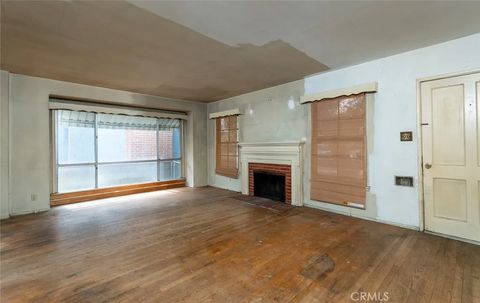 Tiny photo for 702 S Mariposa Street, Burbank, CA 91506 (MLS # BB25235201)