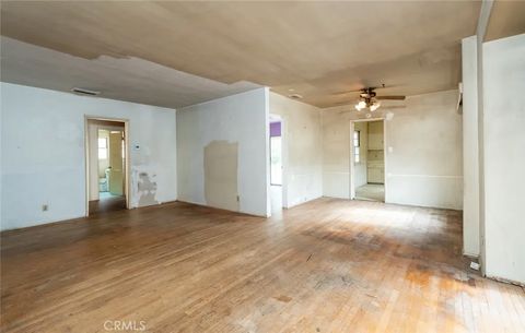 Tiny photo for 702 S Mariposa Street, Burbank, CA 91506 (MLS # BB25235201)