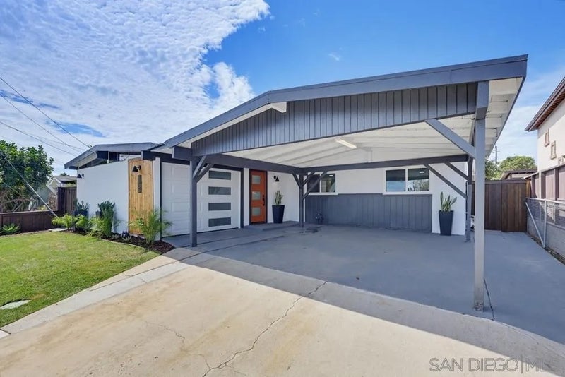 3906 Mount Ainsworth