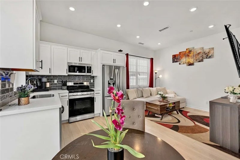 2412 E Encanto Paseo
