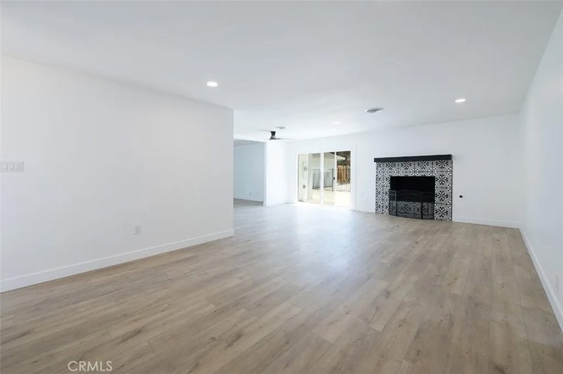 2425 Castle Drive