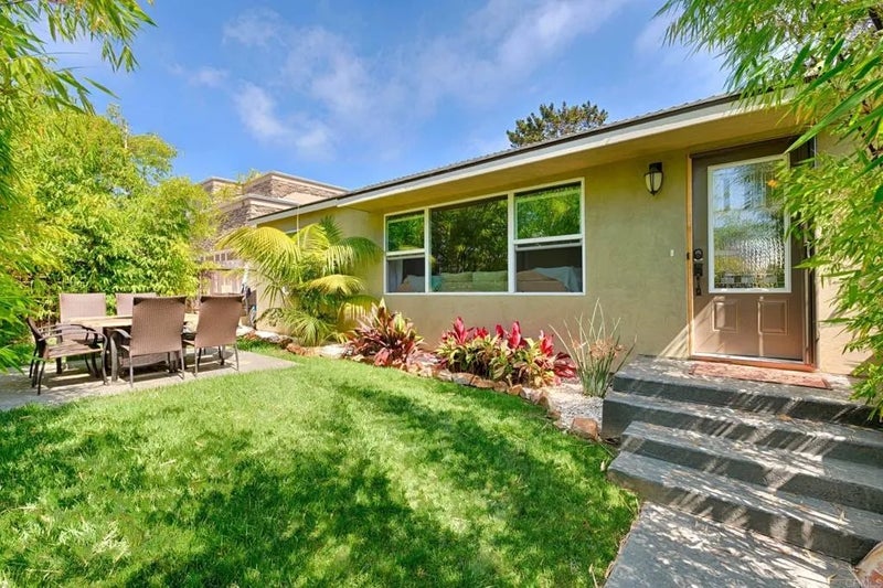 533 Bonair Way