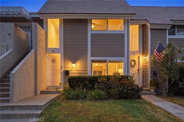 54 Oval Road, Irvine