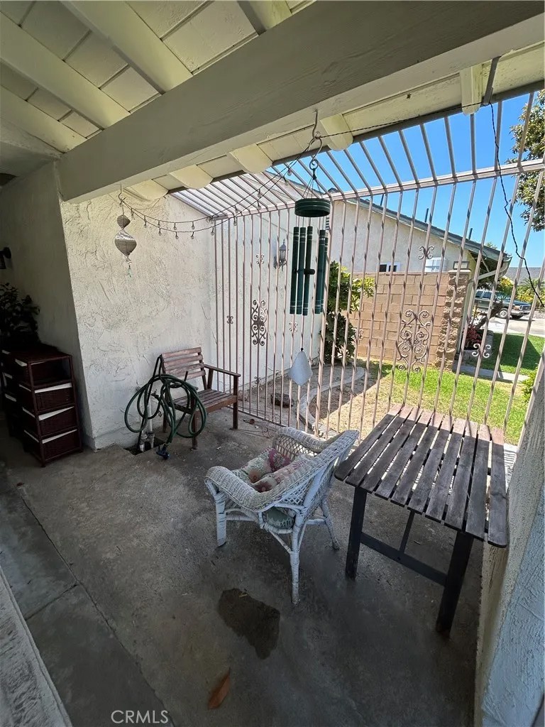 1115 S Clarence