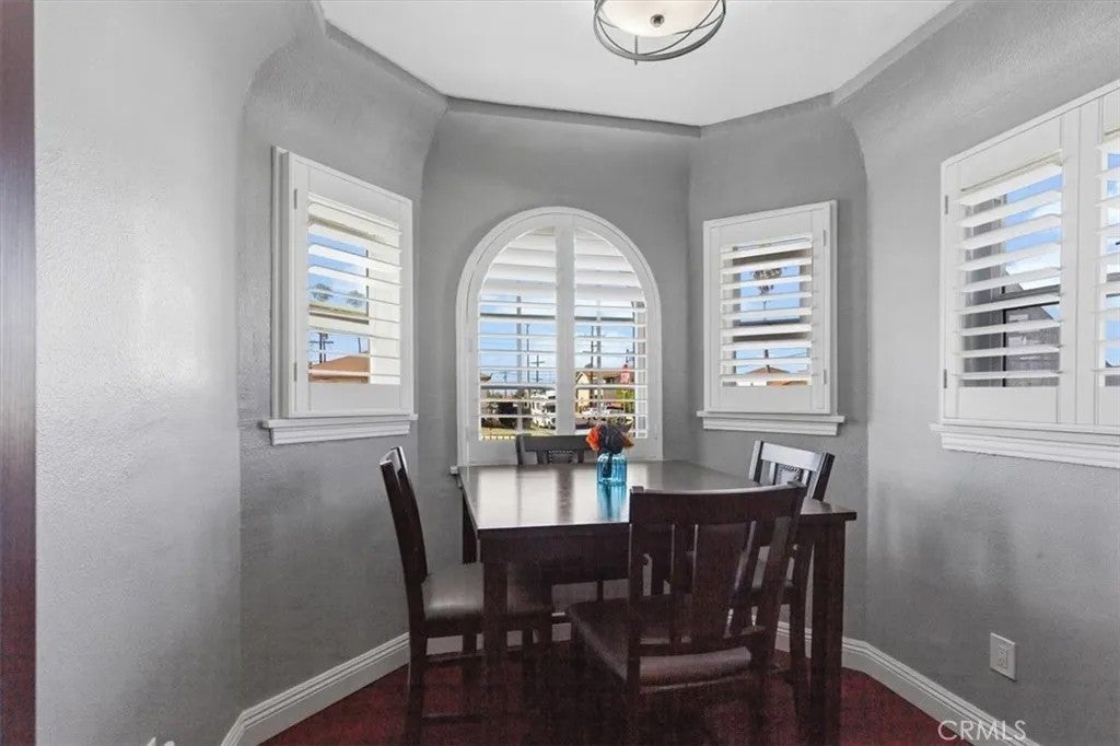 1600 W 80th Street
