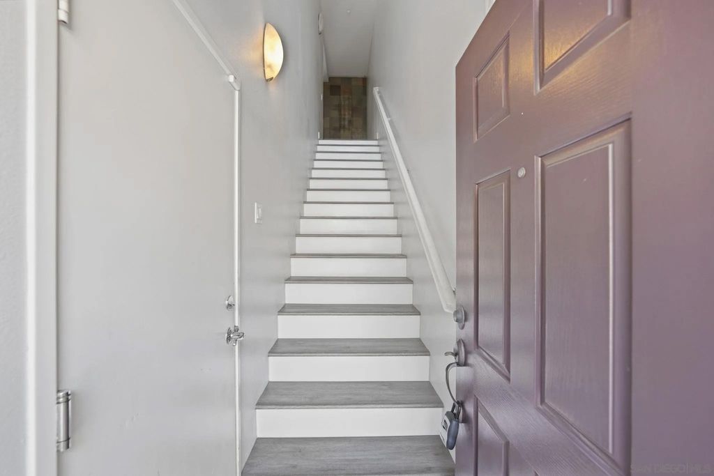 Photo of 17 Via Montisi, Santee, CA 92071 (MLS # 260009277)