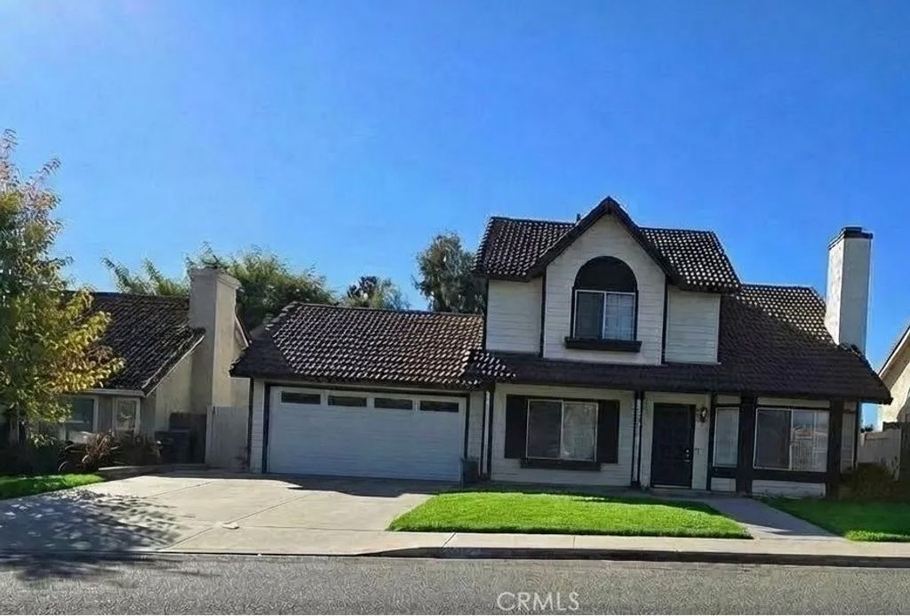 Photo of 1376 Darwin Road, Oceanside, CA 92056 (MLS # IV25264631)
