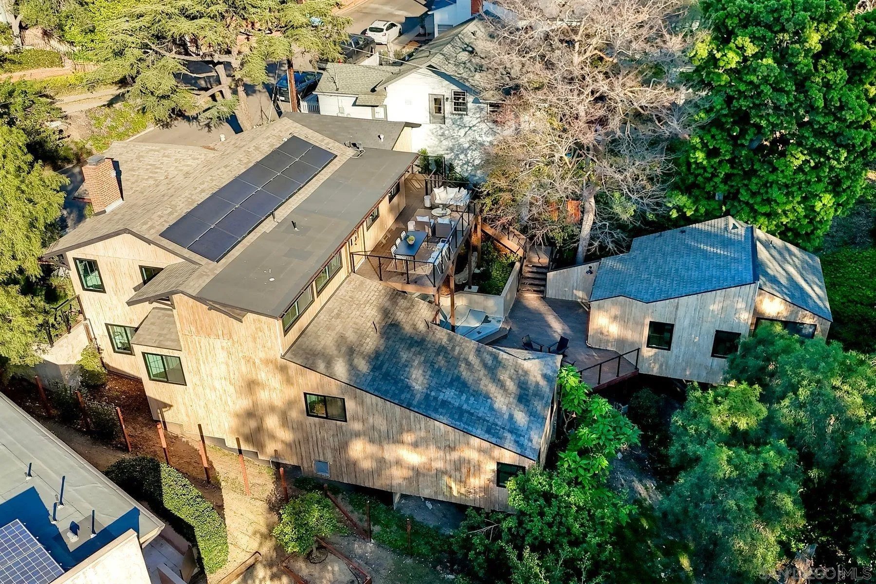 4316 Arcadia Dr