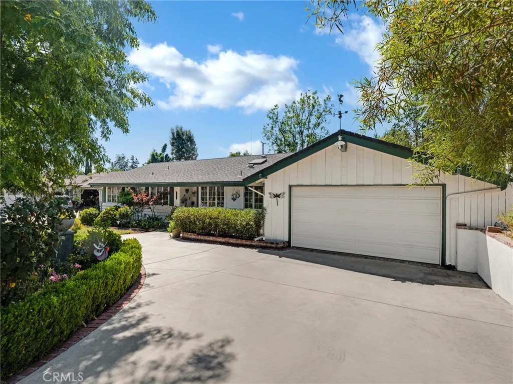 23962 Crosson Drive