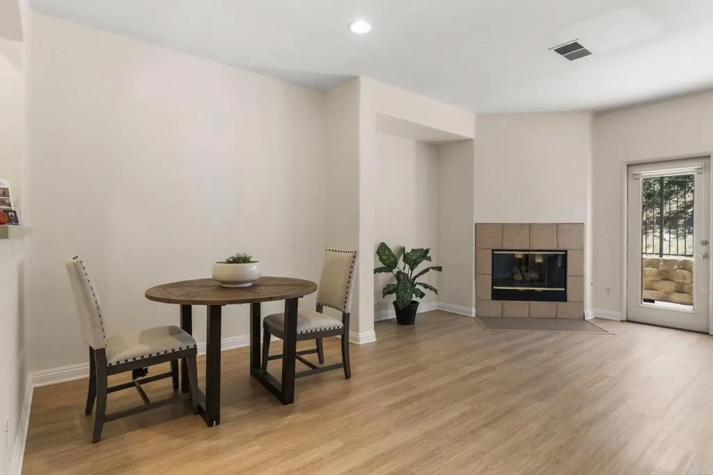 6303 Avenida De Las Vistas 3