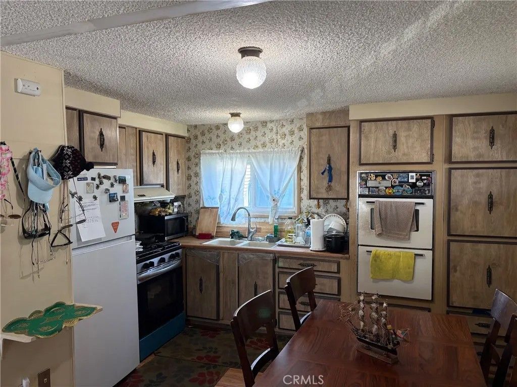 Photo of 1850 W Orangethorpe Ave #44, Fullerton, CA 92833 (MLS # DW26084532)