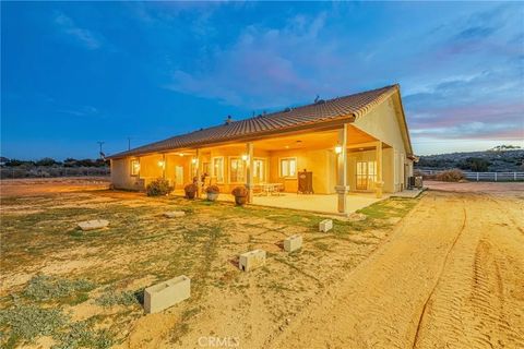 Tiny photo for 3335 E Avenue T8, Palmdale, CA 93550 (MLS # SR25271829)