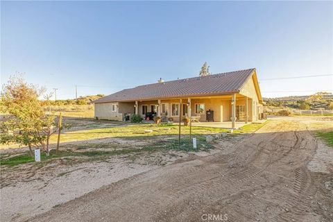Tiny photo for 3335 E Avenue T8, Palmdale, CA 93550 (MLS # SR25271829)