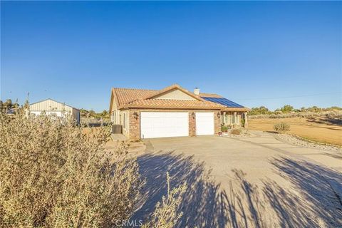 Tiny photo for 3335 E Avenue T8, Palmdale, CA 93550 (MLS # SR25271829)