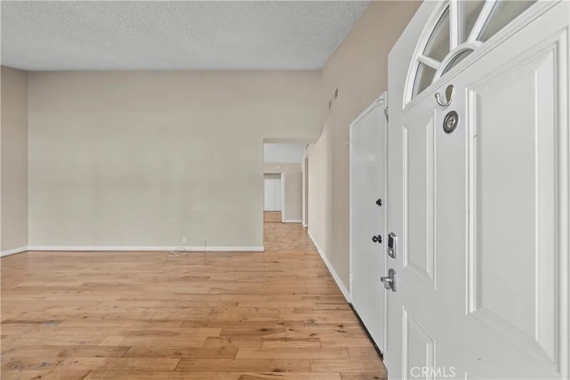 5695 Bloomfield