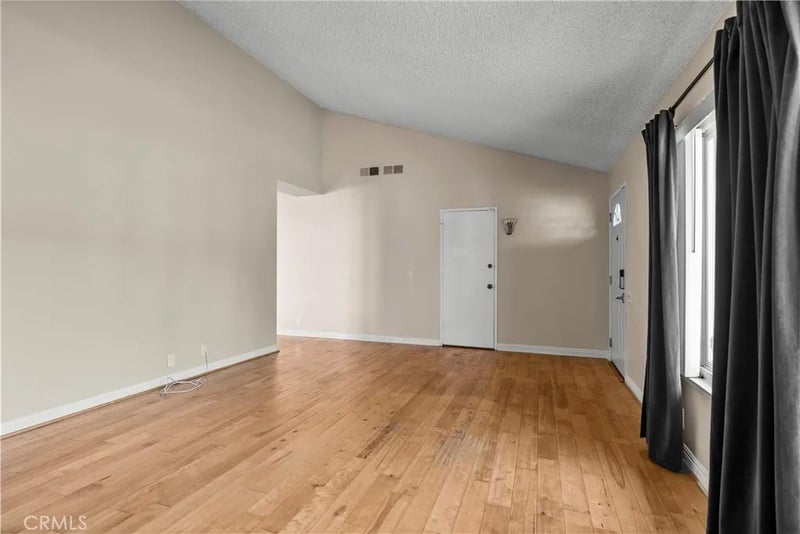 5695 Bloomfield