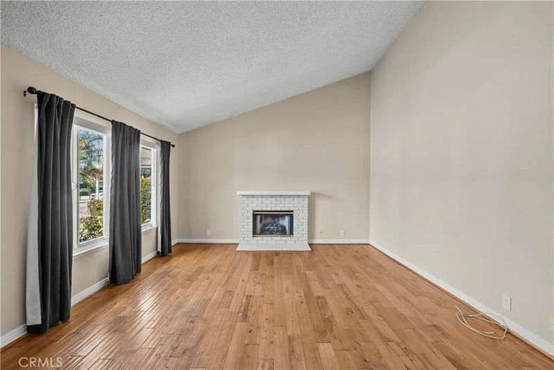 5695 Bloomfield
