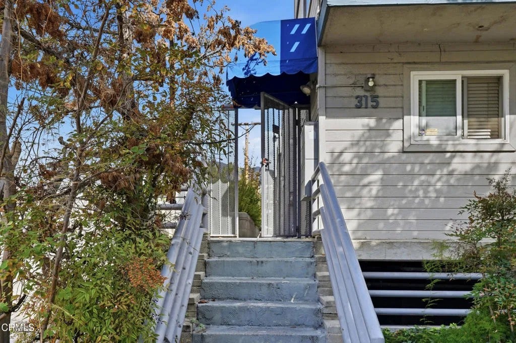 315 Cameron Place 3
