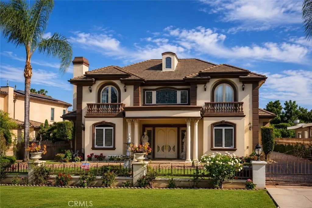 356 W Palm Drive