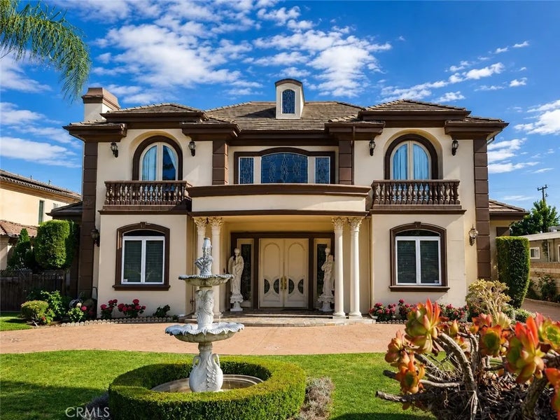 356 W Palm Drive