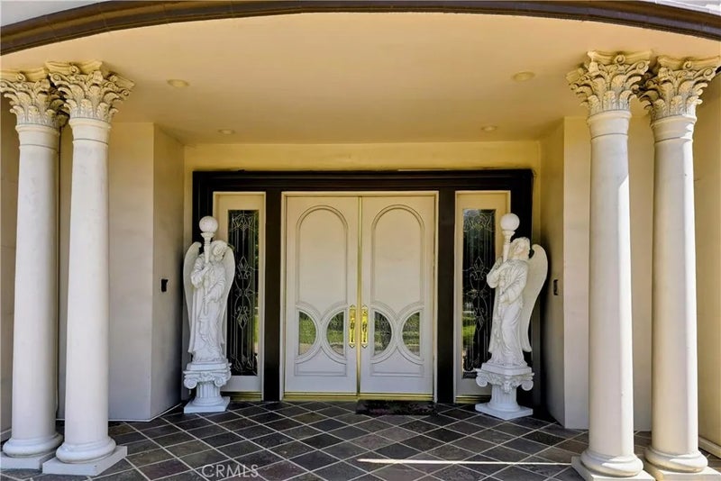 356 W Palm Drive