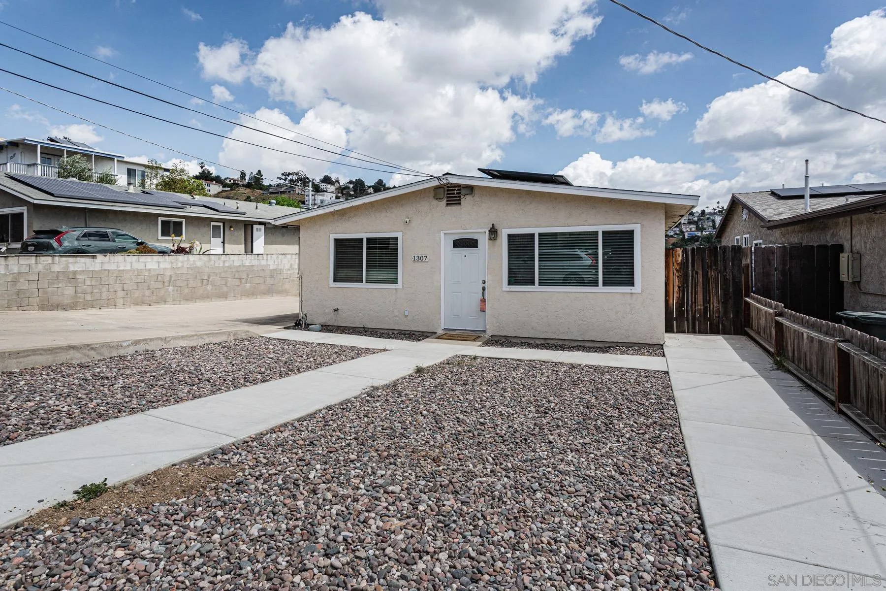 1307 Buena Vista
