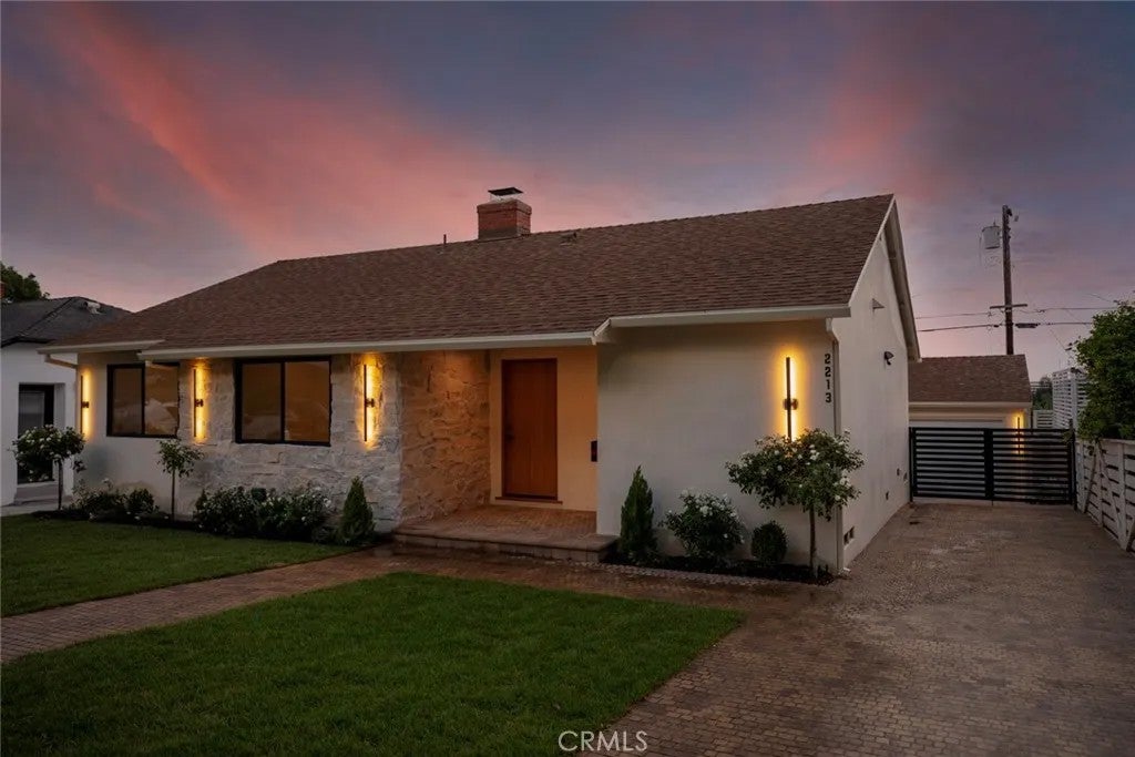 2213 Jolley